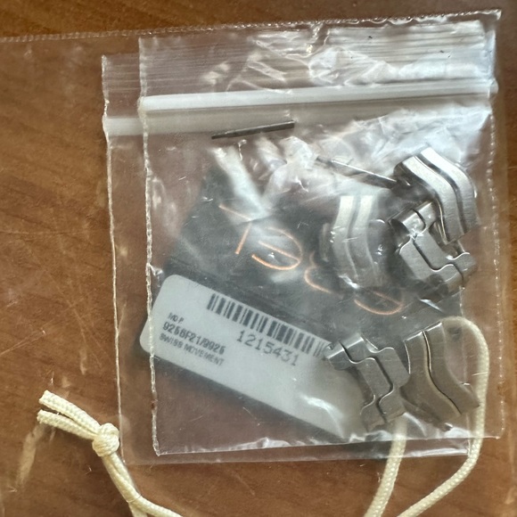 EBEL Classic 27mm Stainless Steel Bracelet with MOP Diamond Dial 9256f21/9925 - Picture 10 of 12